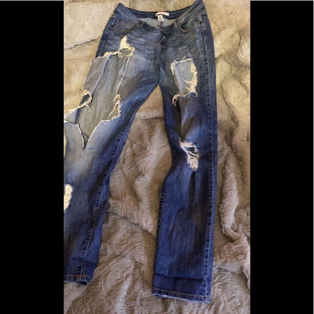 Ripped jeans